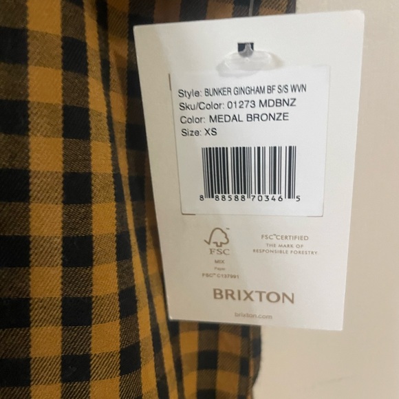 Brixton new with tags. checkered yellow and black button up shirt. Size xs - Picture 3 of 5